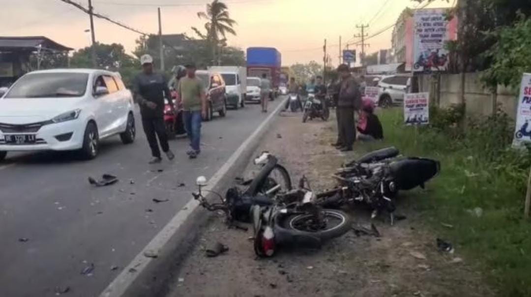 Lakalantas Maut 2 Motor di Tulang Bawang, 1 Meninggal Dunia Ditempat, 2 Orang Kritis