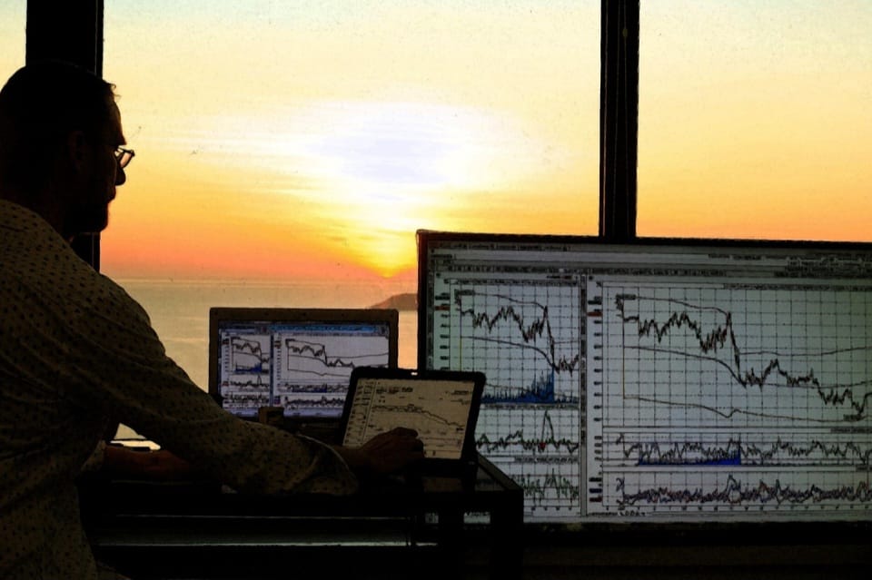 Zona Merah Kembali Dominasi Pasar Crypto, Bitcoin dan Ethereum Terkoreksi Tajam