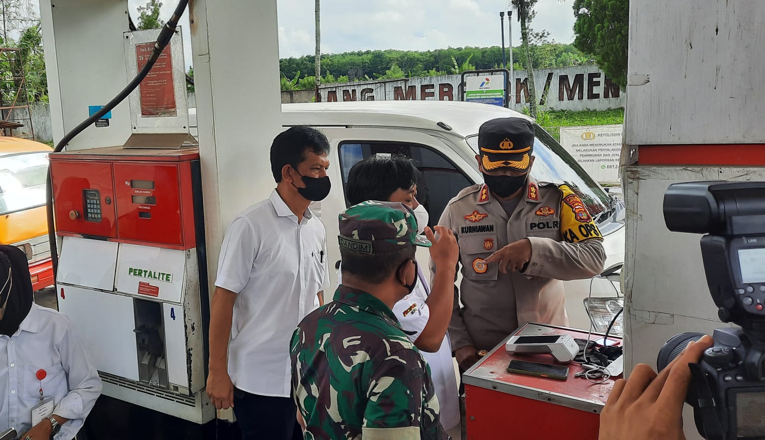 Personil Lampung Utara Dipersenjatai, Kabag Ops: Dilarang Melakukan Pengecoran BBM dalam bentuk Apapun! 