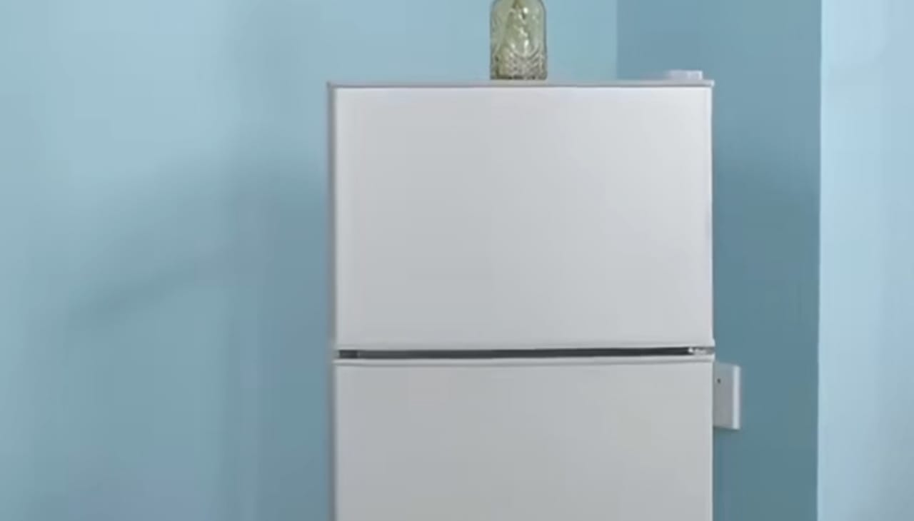 Lenodi Kulkas Mini Dengan Pintu Ganda, Harga Hanya 1 Jutaan! Bongkar Performanya