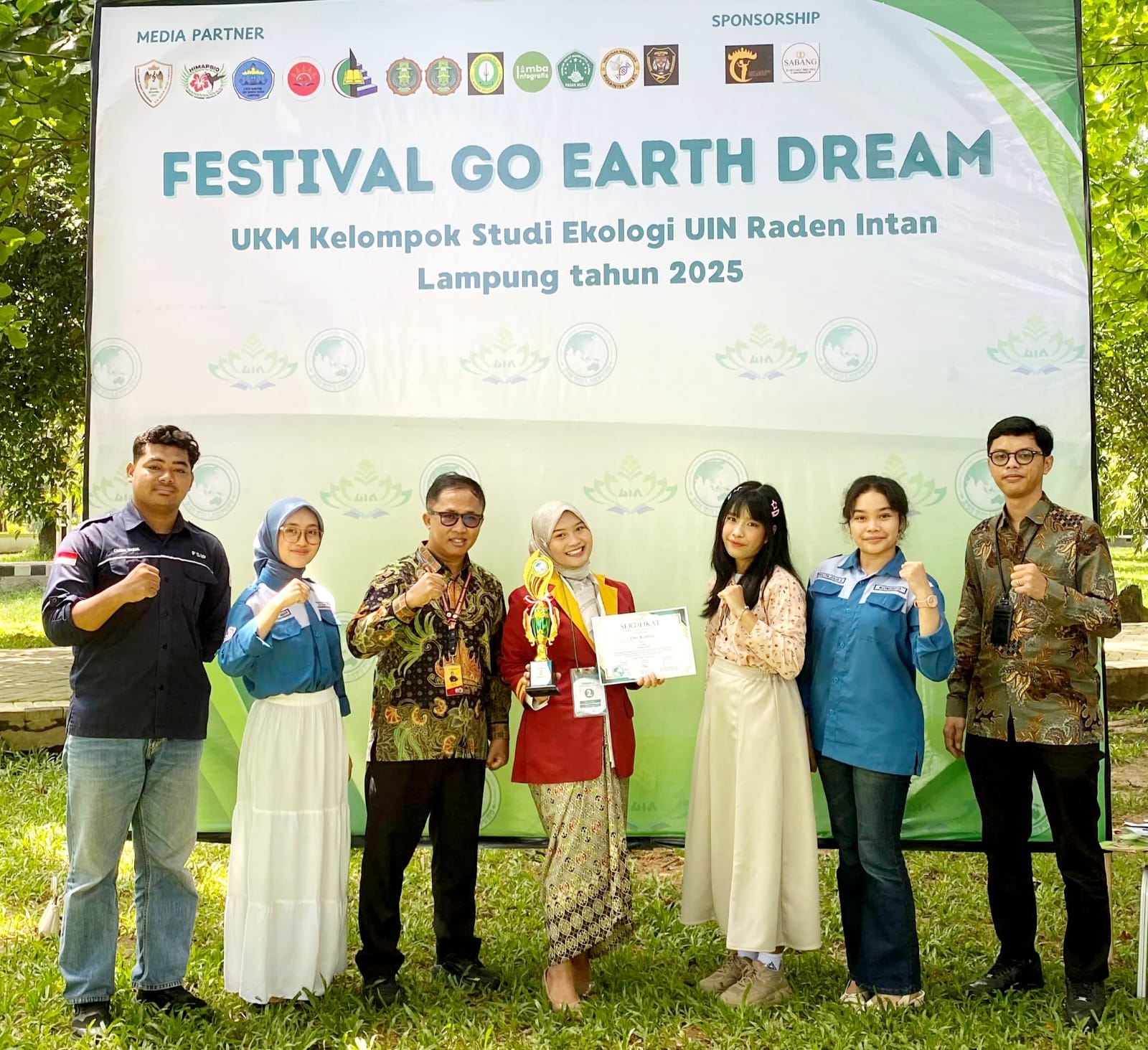 Mahasiswa Teknokrat Borong Prestasi, Dwi Kartika Juara Orasi Lingkungan Provinsi