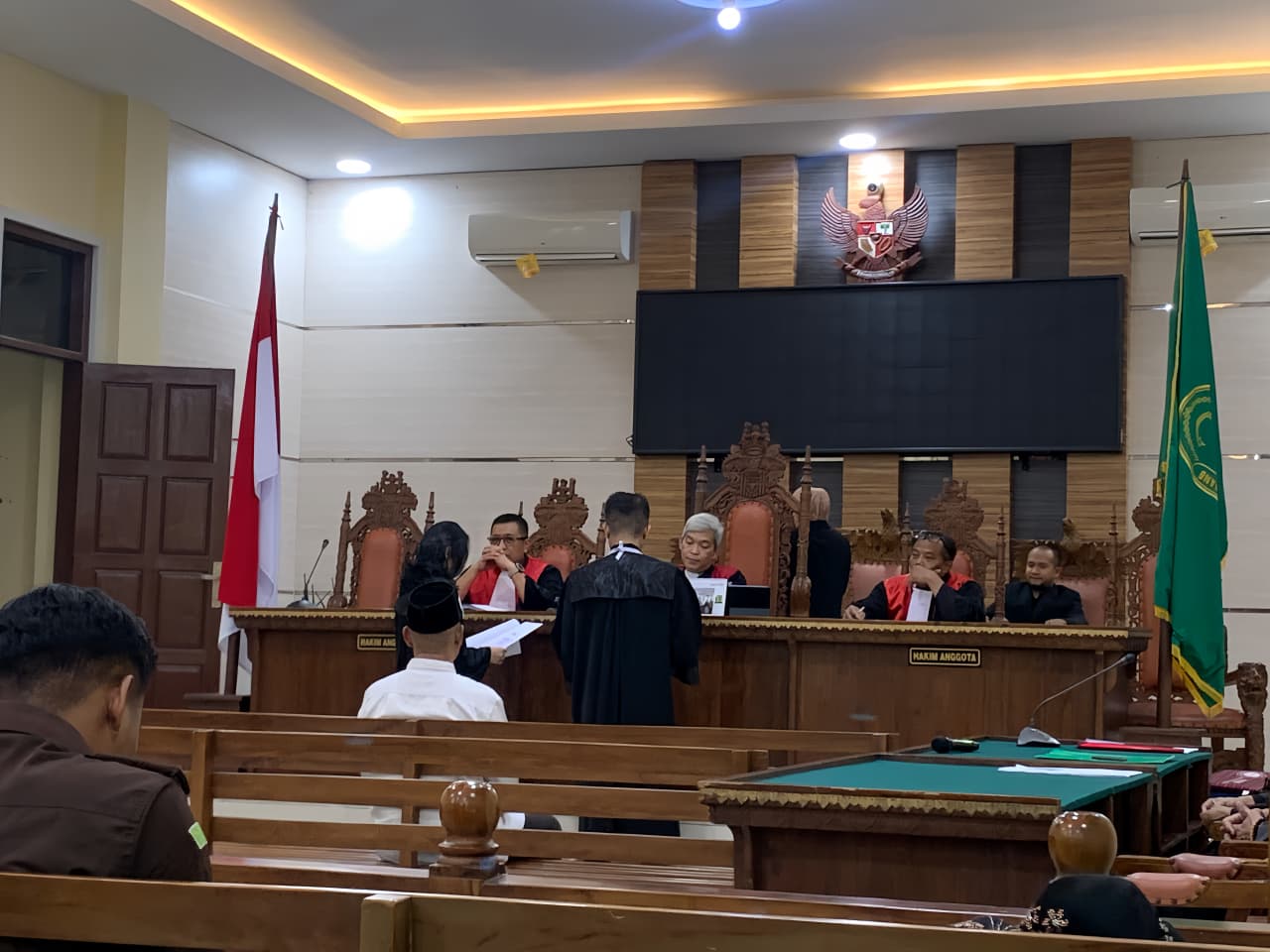 Eks Kabid Tibum Satpol PP Lamsel Didakwa Korupsi Dana Insentif, Kuasa Hukum Sebut Hanya Soal Kasbon Pribadi