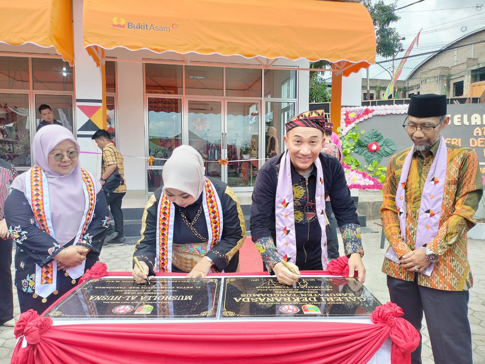 Galeri Dekranasda Kabupaten Tanggamus Diresmikan, Ini Kata Pj Bupati 