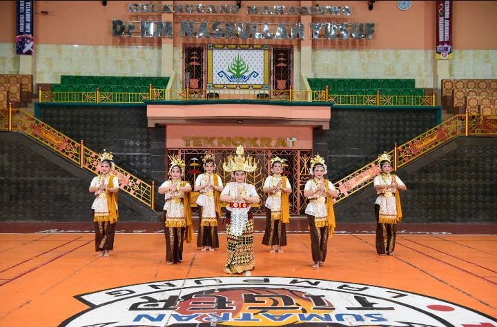 Mantap! UKM Tari Universitas Teknokrat Indonesia Raih Juara 2 Nasional di Ajang Tari Kreasi ISI Padang Panjang