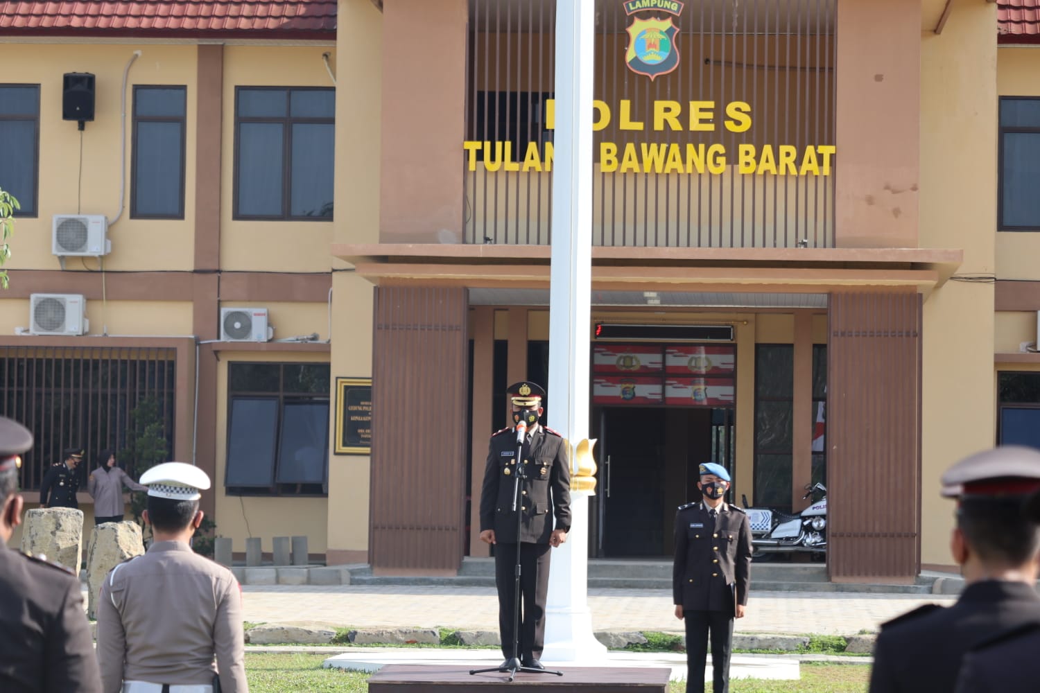 Pimpin Upacara Hari Kesaktian Pancasila, Waka Polres Tubaba: Jaga Selalu Persatuan dan Kesatuan Negeri!