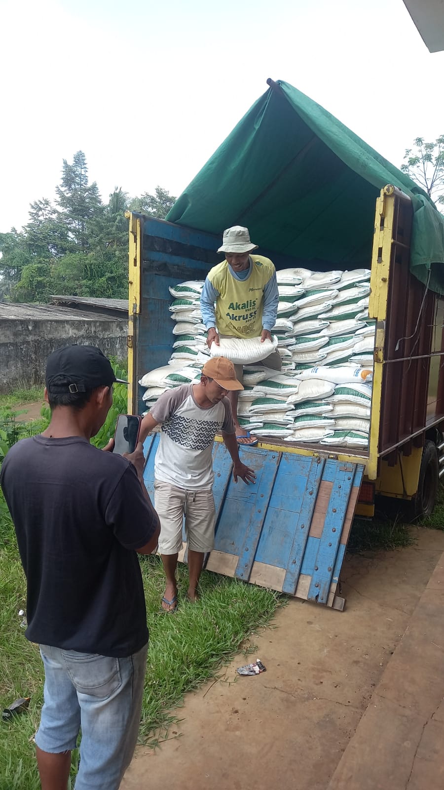 Hore! 77 Ribu Lebih KPM Lampung Utara Dapat Bantuan Beras Gratis