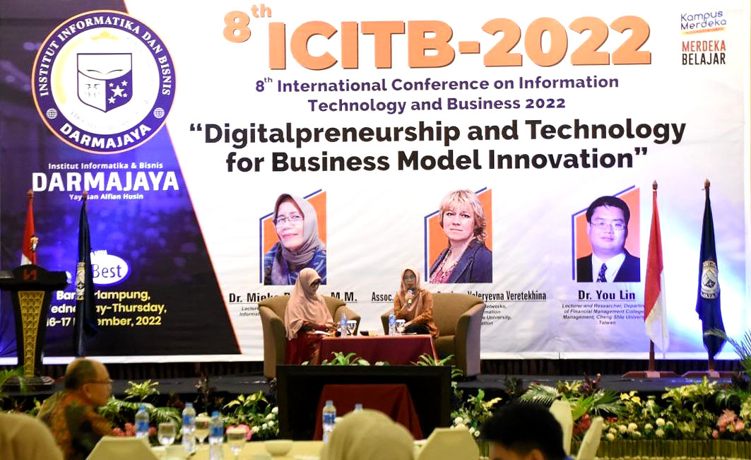 8’th ICITB 2022 IIB Darmajaya Hadirkan Keynote Speaker Tiga Negara 