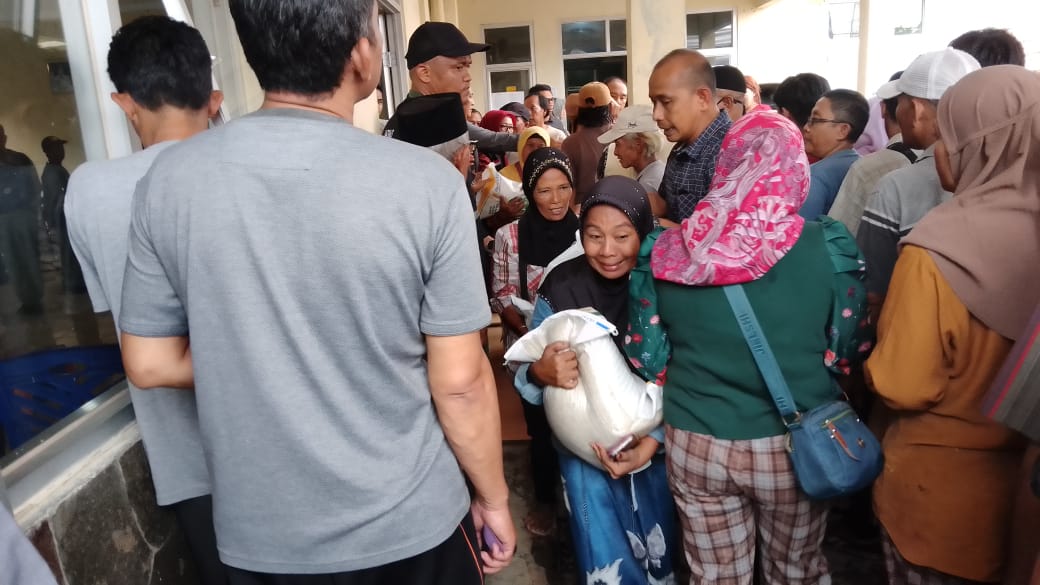 Pemkot Bandar Lampung Salurkan Bantuan Beras dari Presiden