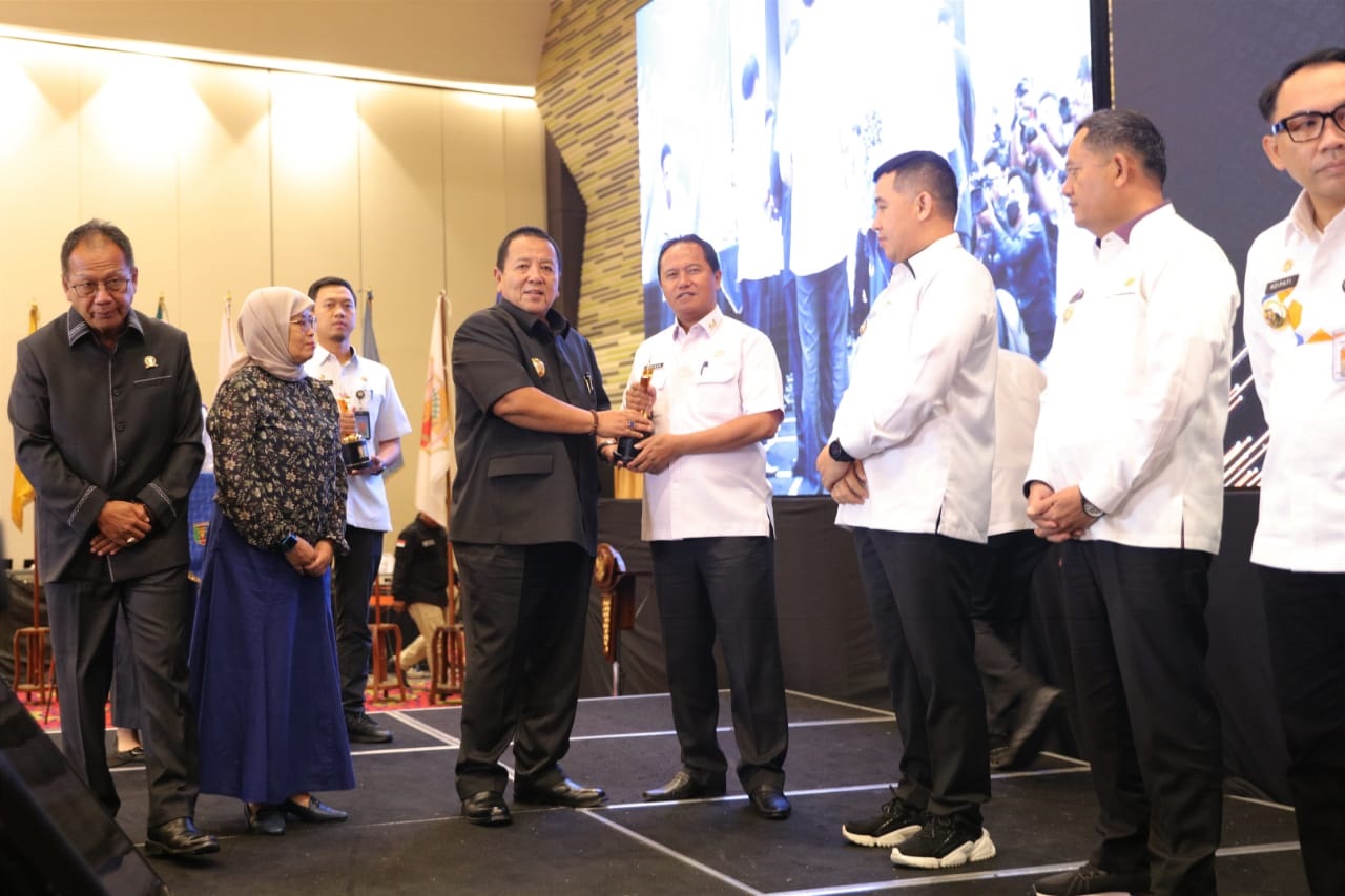 Lambar Raih Penghargaan PPD Peringkat I Dari Gubernur Lampung