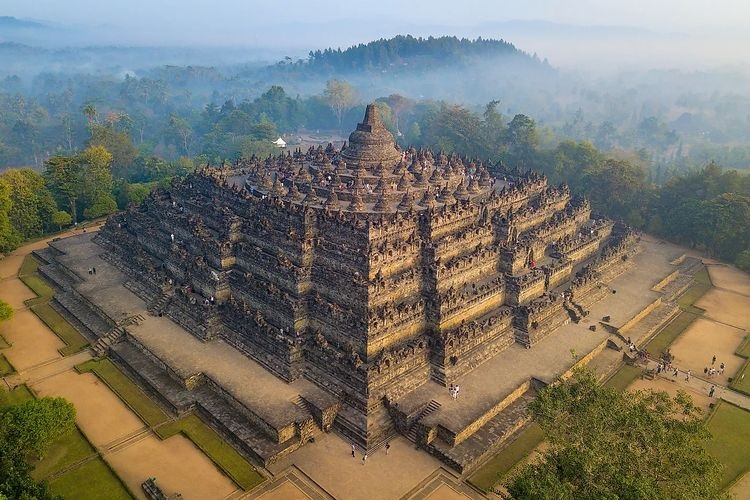Kenali Sejarah Candi Borobudur dan Beberapa Faktanya, Punya 2500 Panel Relief dan 500 Patung Buddha