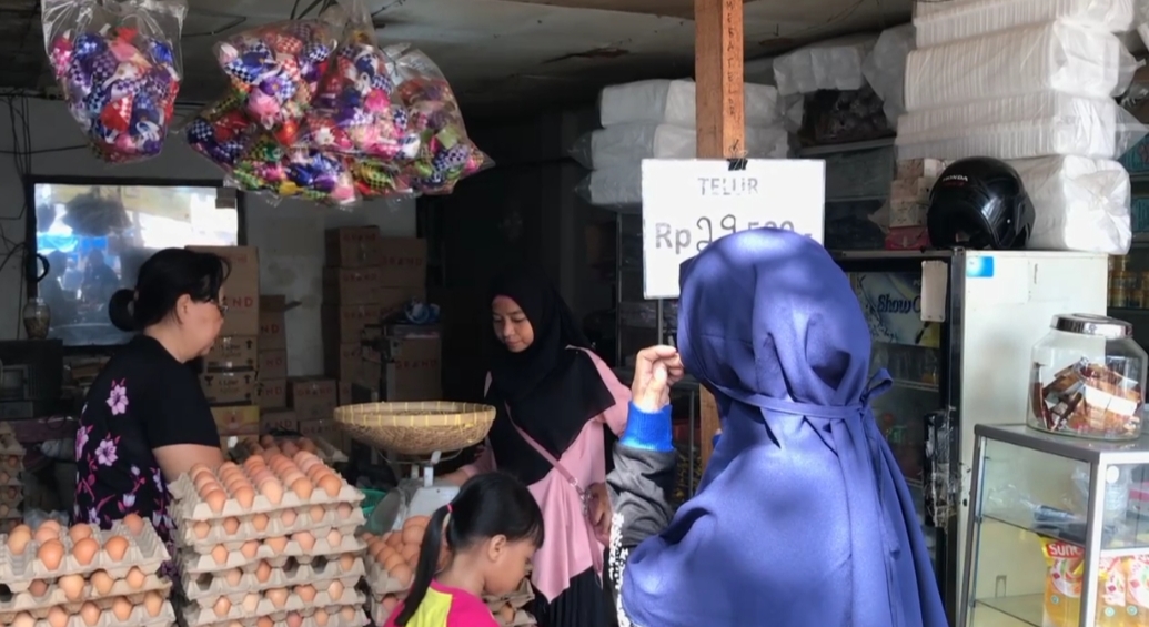 Harga Telur Melangit Emak-emak di Pasar Menjerit, Ini Langkah Diambil Dinas Perdagangan Kota Bandar Lampung 