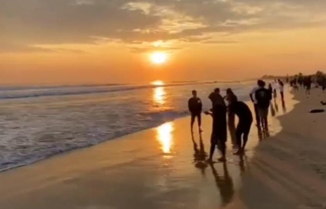 5 Rekomendasi Destinasi Wisata Pantai Lampung dengan Keindahan Sunset, Nomor 3 Sangat Memanjakan Mata
