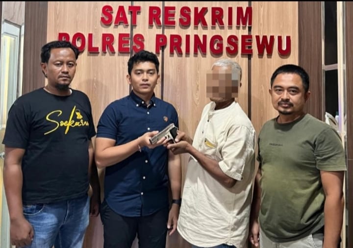 Warga Pringsewu Serahkan Senjata Api Ilegal Jelang HUT RI ke-80