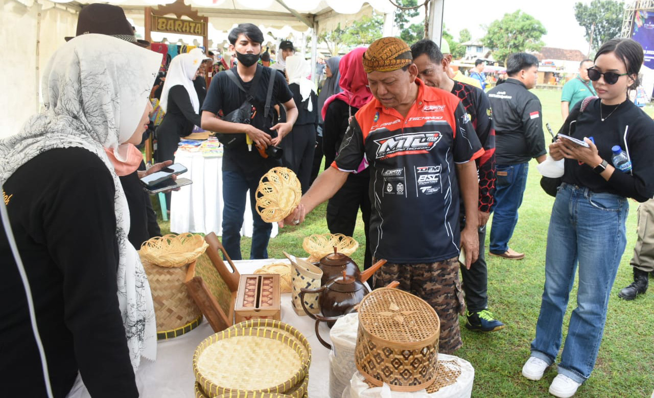 Bupati Lampung Timur Apresiasi Social Healing E-Troopers