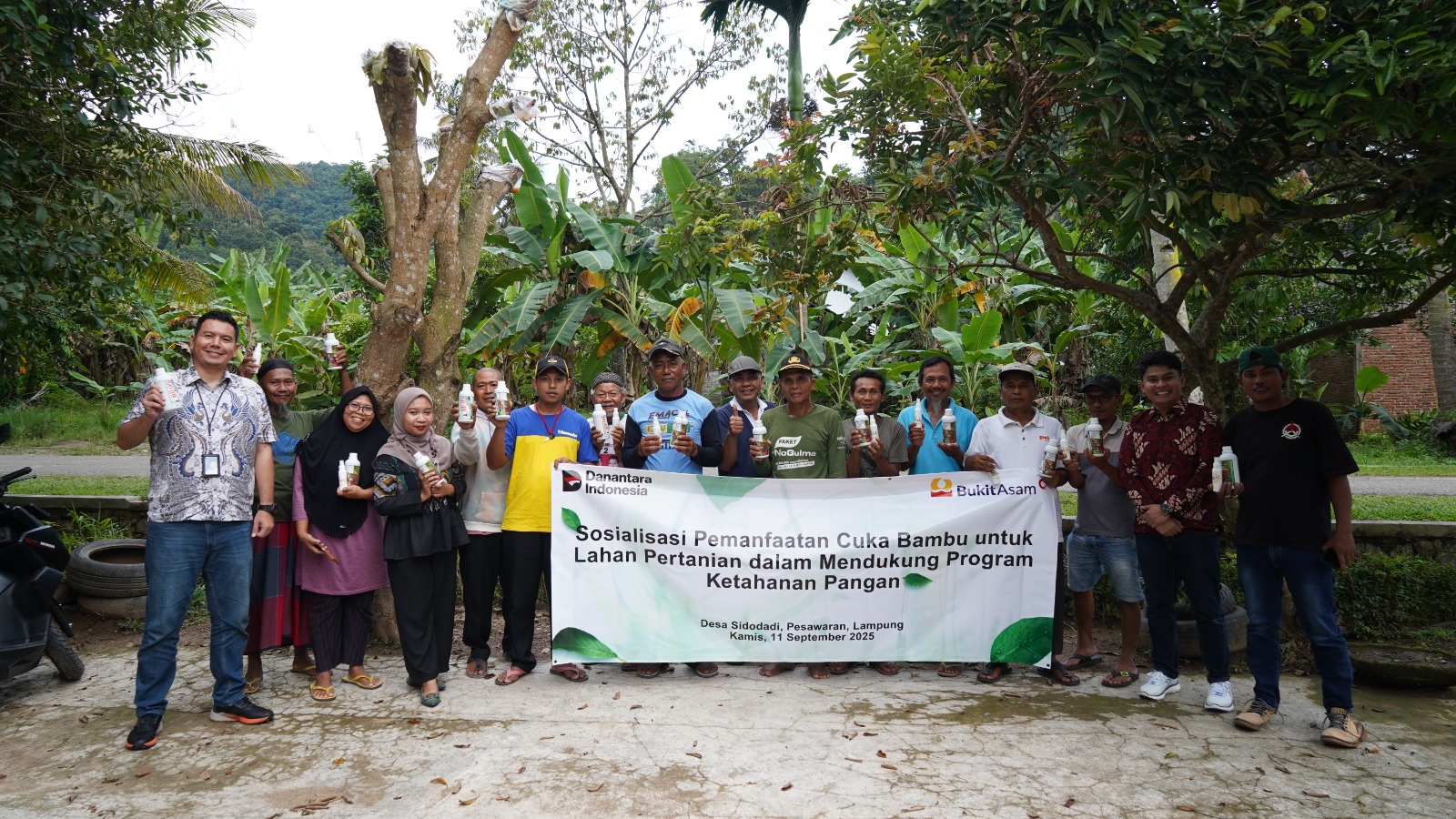 Dukung Ketahanan Pangan Nasional, PTBA Sosialisasikan Pemanfaatan Cuka Bambu untuk Komoditas Padi dan Jagung