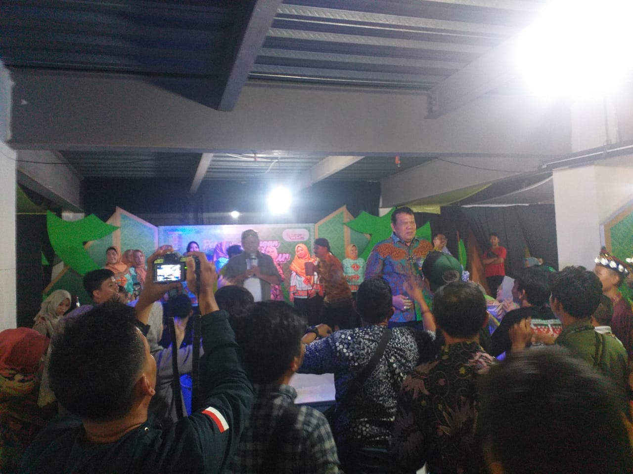 Malam Minggu, Masyarakat Tumpah di Anjungan Lampung Timur