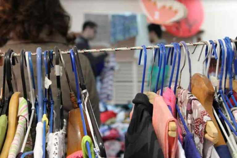 11 Tips Memilih Barang Thrifting yang Wajib Milenial Ketahui Agar Tak Salah Pilih