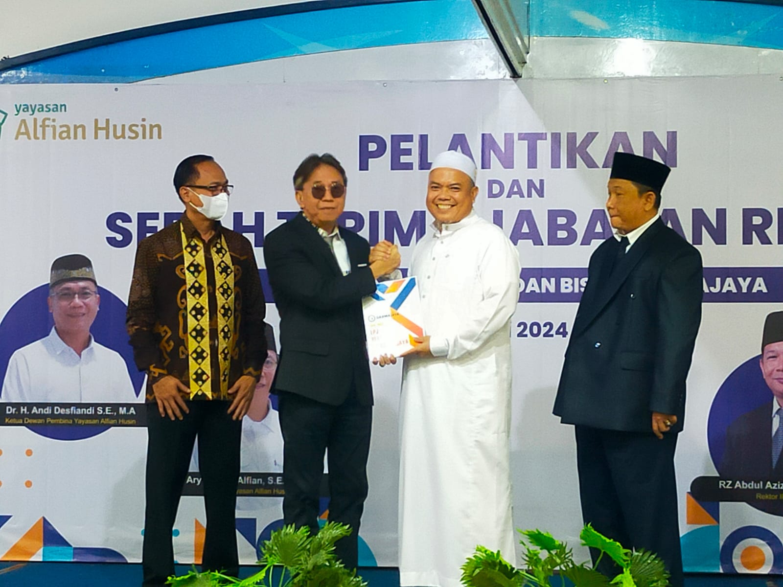 Selamat! R.Z.Abdul Aziz Resmi Jabat Rektor IIB Darmajaya
