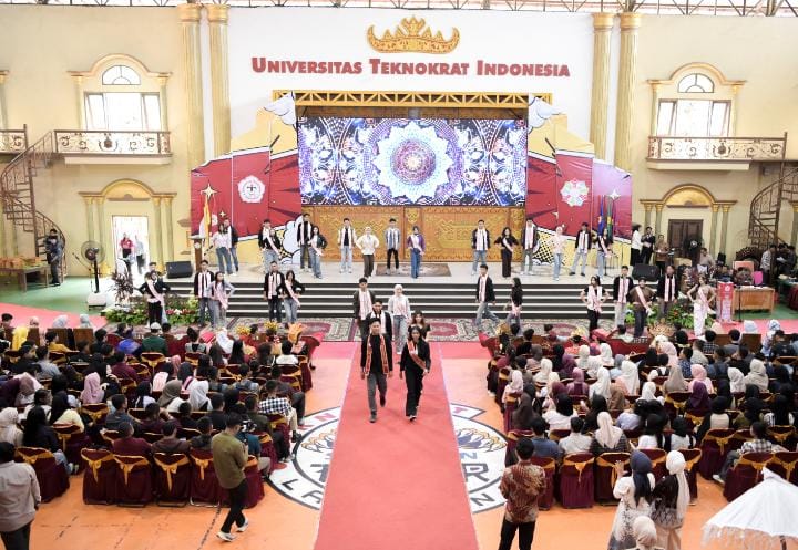 Ormawa Expo 2025, Mahasiswa Teknokrat Tunjukkan Semangat Kepahlawanan dan Kolaborasi