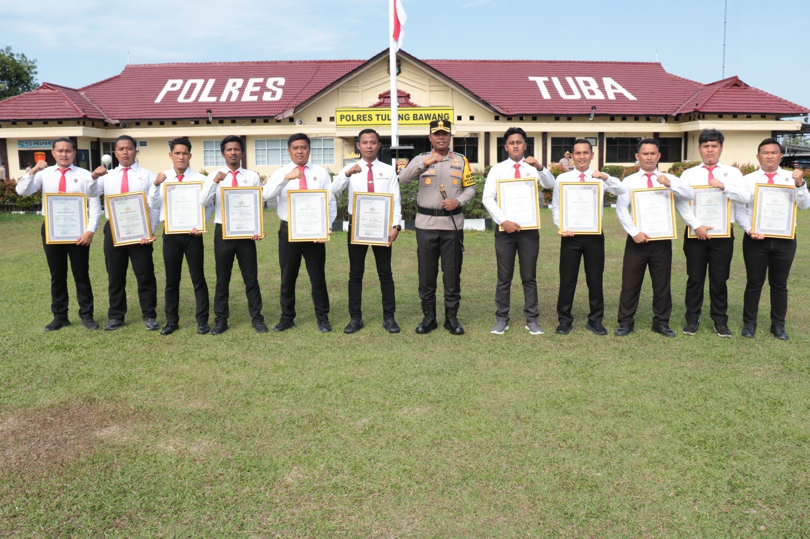 Ungkap 101,12 Gram Sabu, 11 Polisi di Tulang Bawang Dapat Penghargaan