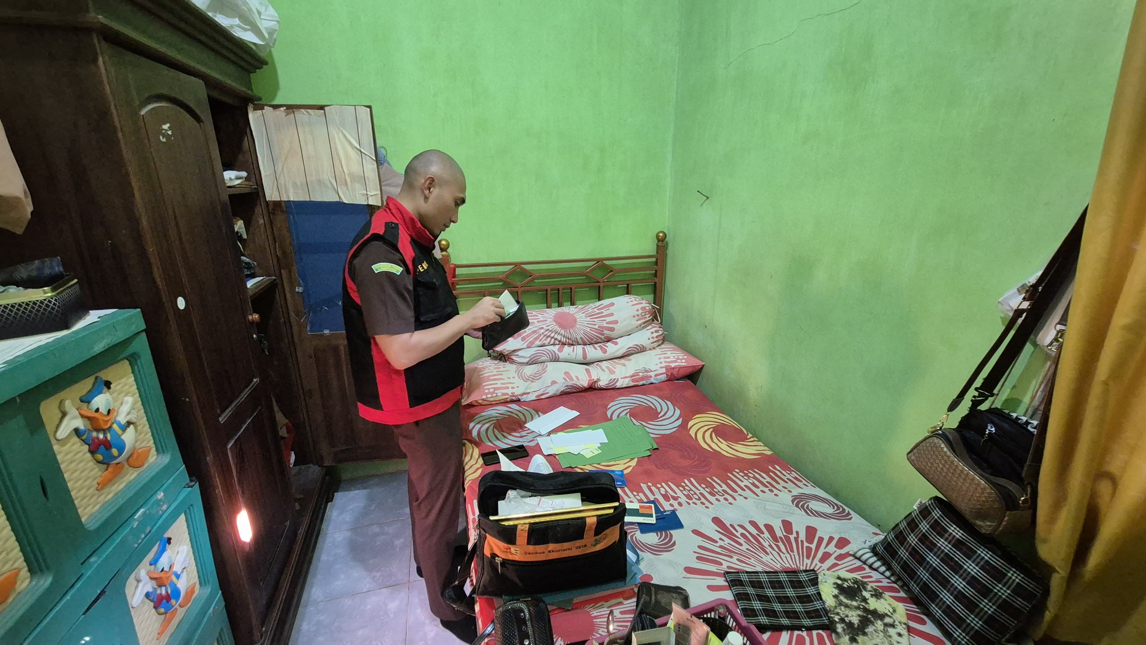 Kejari Pringsewu Geledah Tiga Lokasi Terkait Dugaan Penyelewengan Dana Bimtek Aparatur Desa