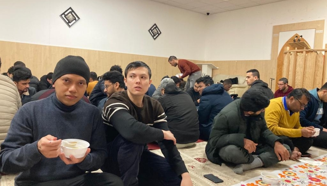 Dosen UBL Berbagi Cerita Ramadhan di Hongaria, Pengalaman Baru dan Tantangan Sendiri
