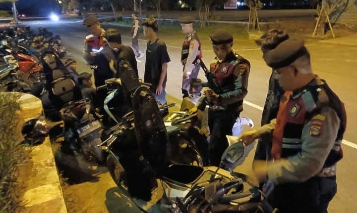 Bina Komunitas Motor Lewat Patroli Malam di Kawasan Rawan Kamtibmas