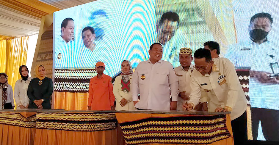 Gubernur Lampung Launching Sentra Industri Kerajinan Tapis dan Desa Wisata Kampung Tapis, Ini Pesannya 
