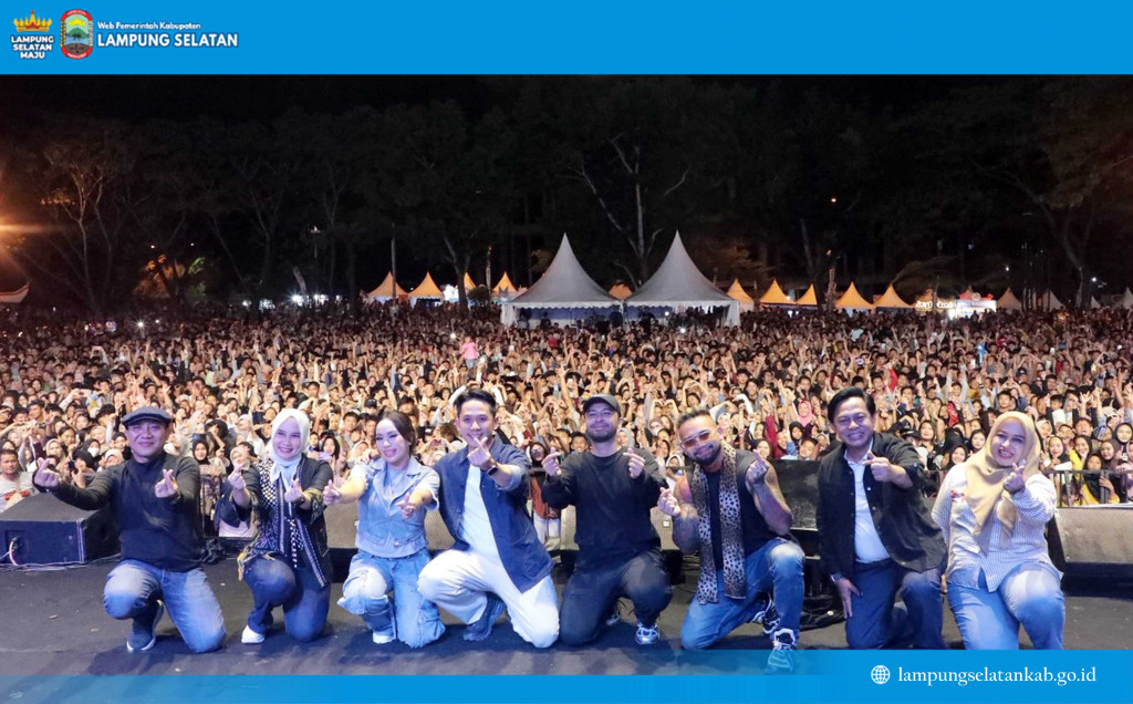 Ribuan Warga Lampung Selatan Ramaikan Opening Lamsel Fest 2025 - Bupati Egi: Ini Celebration of Culture