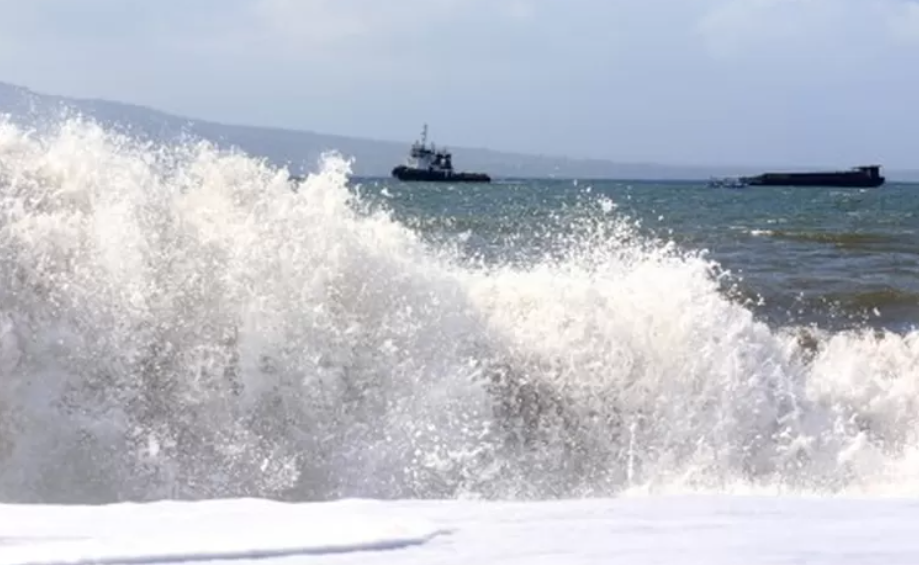 Banjir Rob dan Cuaca Buruk Berpotensi Terus ada Sepekan Kedepan