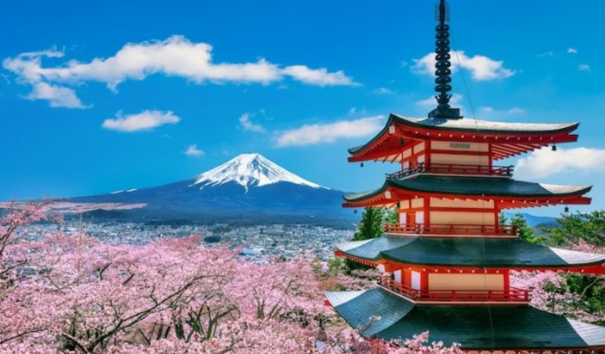 18 Destinasi Wisata Jepang yang Tidak Boleh Dilewatkan, Lengkap Dengan Referensi Hotel