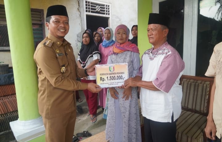 Pemkab Pringsewu Salurkan Santunan untuk Keluarga Dua Korban Tenggelam di Sungai Way Sekampung