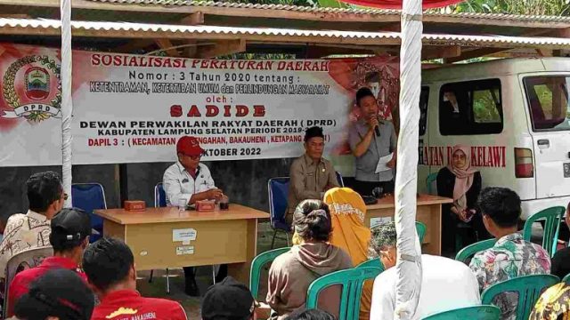 Anggota DPRD Lamsel Sadide Gelar Sosperda No. 3 Tahun 2020 di Desa Kelawi