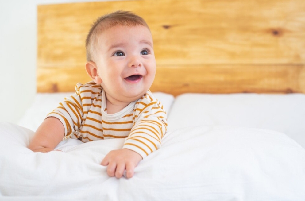 5 Perawatan Bayi Aman dan Mudah Dilakukan di Rumah, Salah Satunya Gunakan Skincare Bayi yang Alami