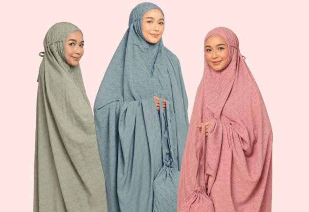 Bingung Cari Outfit Salat Tarawih? Ini 4 Tips Pilih Baju Ramadhan Simple Anti Gerah