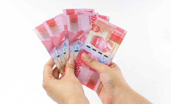 Rupiah Semakin Dekat ke Rp18.000 per Dolar AS, Ini Penyebab Pelemahannya