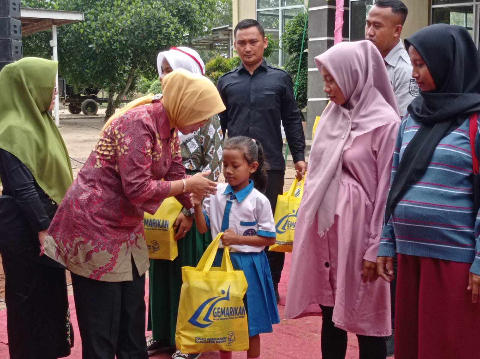 Ajak Masyarakat untuk Makan Ikan