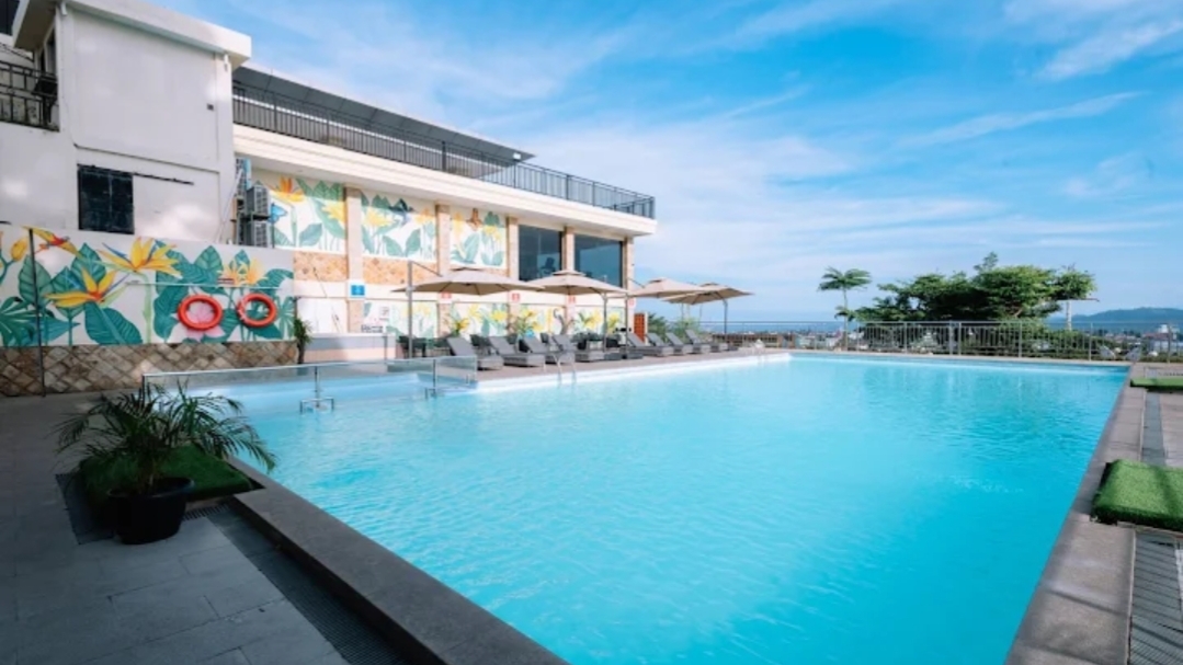 3 Penginapan Estetik Lampung Memiliki Kolam Renang Infinity, Sensasi Staycation Berbeda Saat Liburan Nataru  