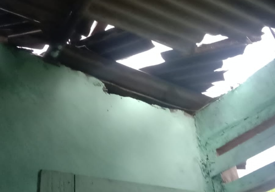 Hujan Deras Disertai Angin Kencang Rusakkan Belasan Rumah Warga Tulang Bawang Barat Lampung