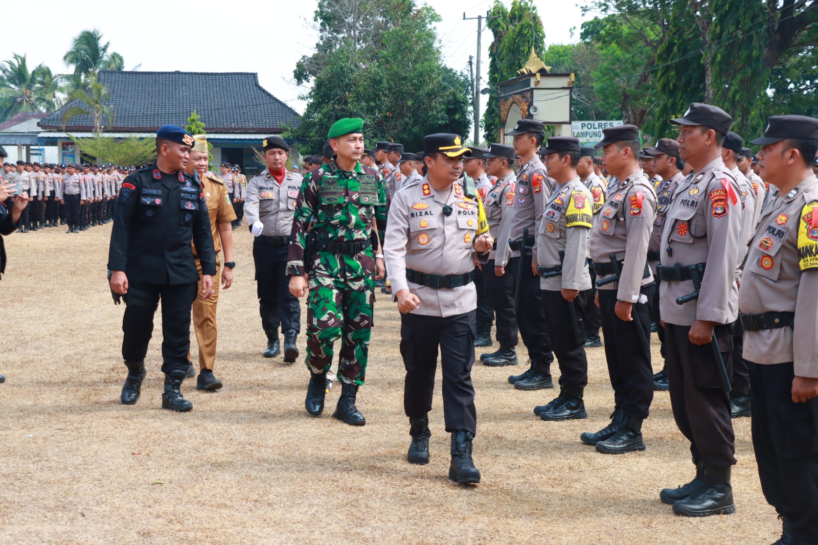 806 Personil Gabungan Siap Amankan Pilkades Serentak Lampung Timur