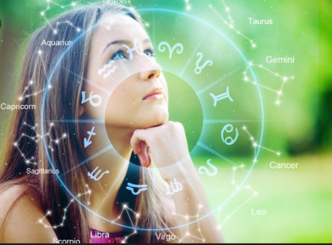 Ramalan Zodiak 5 Februari 2026: Leo Dimabuk Romansa, Cancer Mantap Melangkah Lebih Jauh