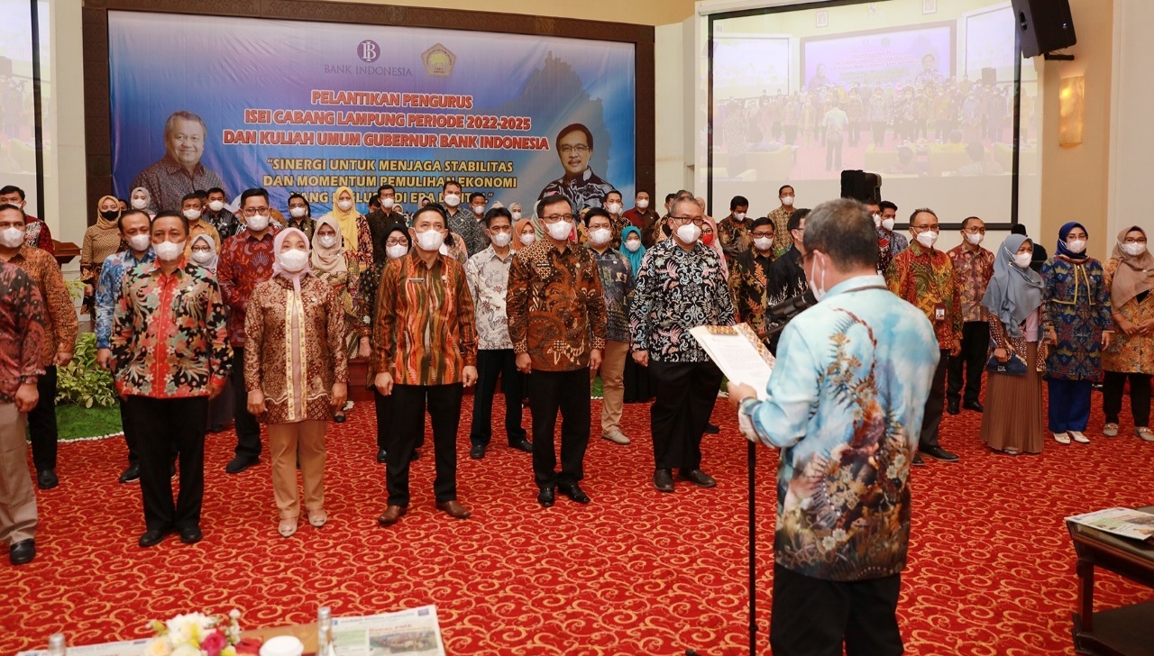 Ini Harapan Gubernur Arinal Djunaidi untuk Pengurus ISEI Cabang Lampung