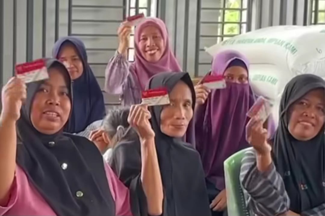 Bansos PKH Rp400 Ribu Mulai Disalurkan, KPM Dengan KKS Baru Segera Cek!