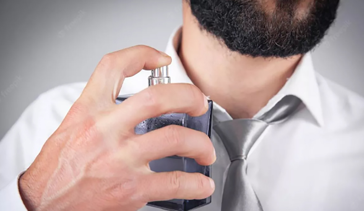 10 Aroma Parfum yang Cocok untuk Kaum Pria, Tetap Segar dan Maskulin 