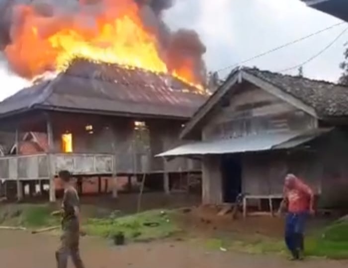 Ditinggal Pemilik, Rumah di Ulubelu Tanggamus Terbakar 