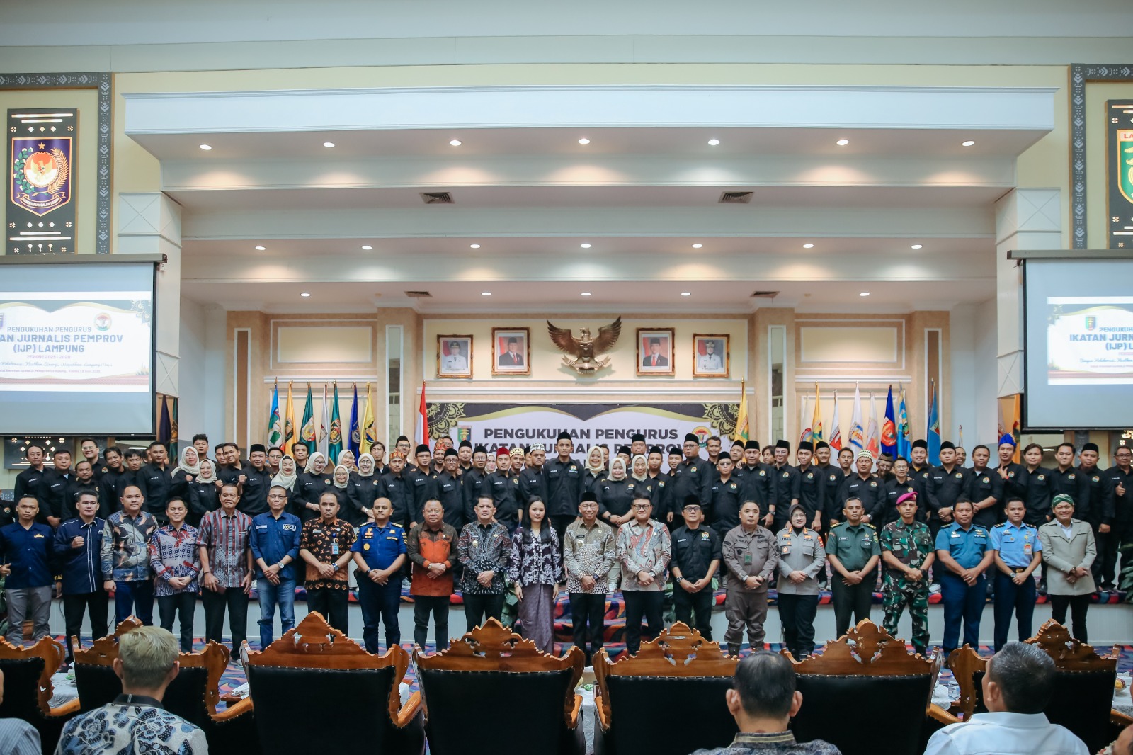 Gubernur Mirza Minta OPD Siap Dikritik dan Tidak Tertutup Dengan Media
