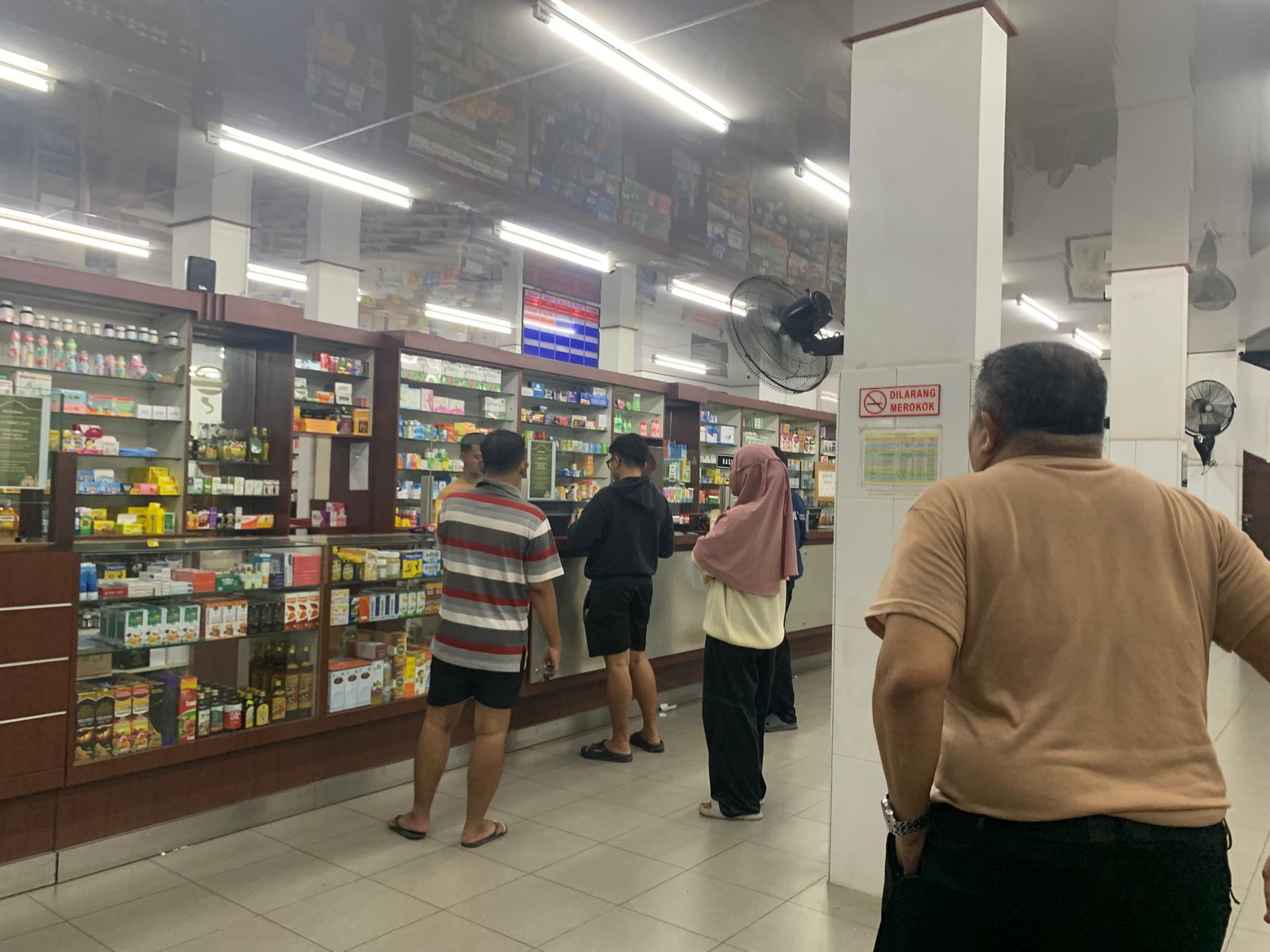 Pasca Momen Lebaran, Warga Bandar Lampung Serbu Apotek, Ini Daftar Obat yang Paling Banyak Dicari Warga