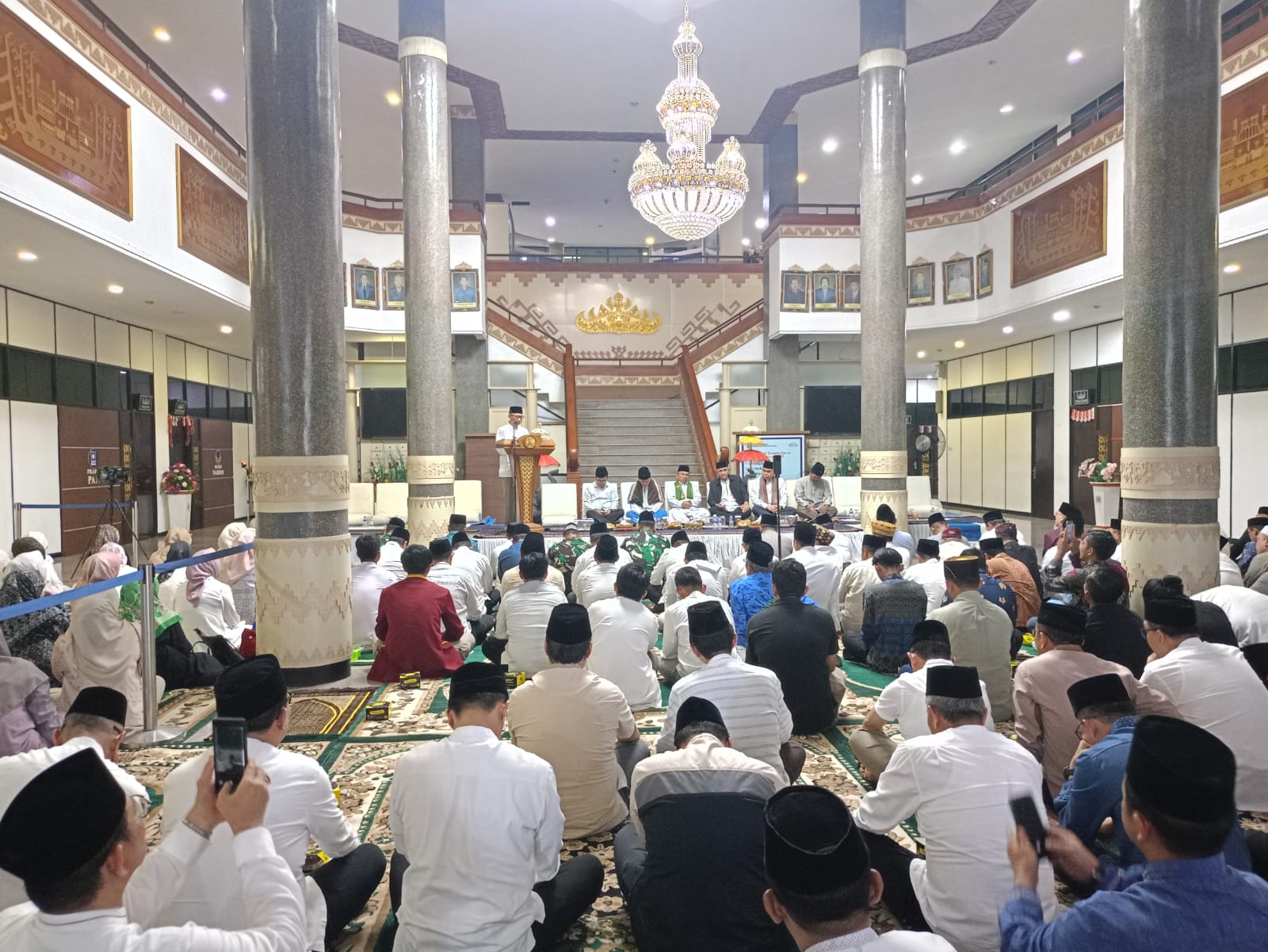 Gubernur Mirza Ajak Seluruh Elemen Masyarakat Lampung Satukan Hati dan Energi Melalui Doa Bersama