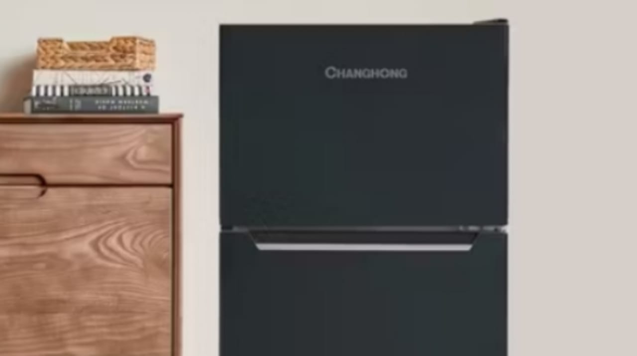 Harga Changhong Kulkas 2 Pintu Kapasitas 122 Liter di Akhir Agustus 2025