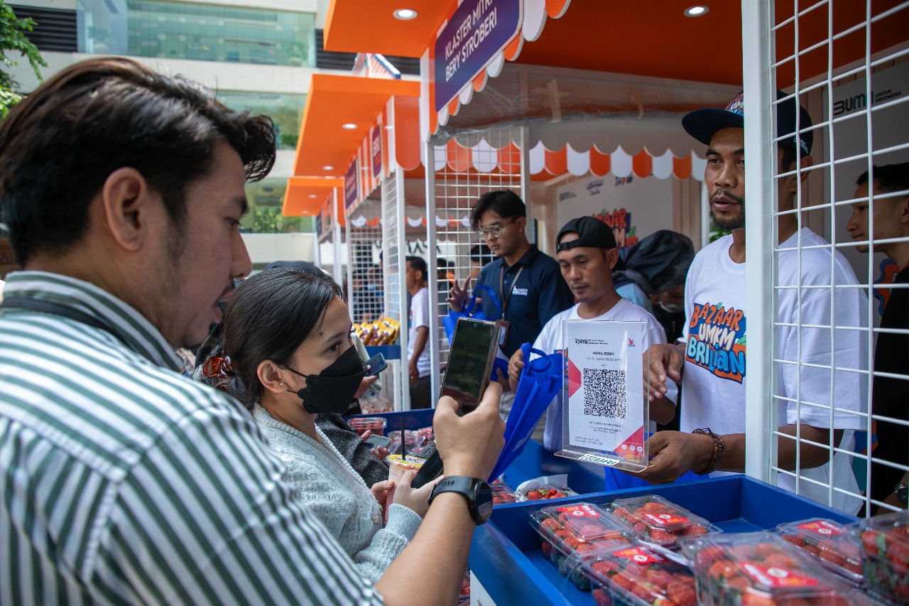 Bisnis Stroberi Pemberdayaan BRI